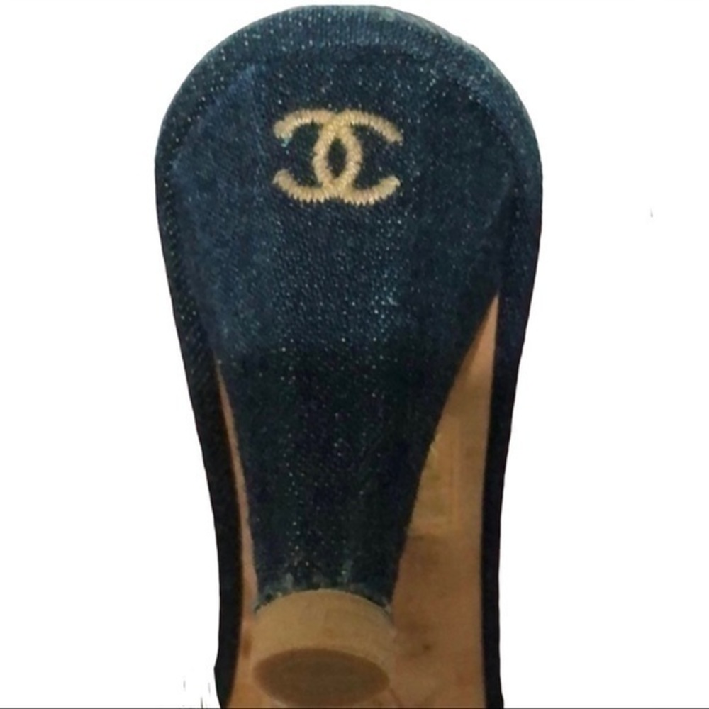 CHANEL Denim Pumps